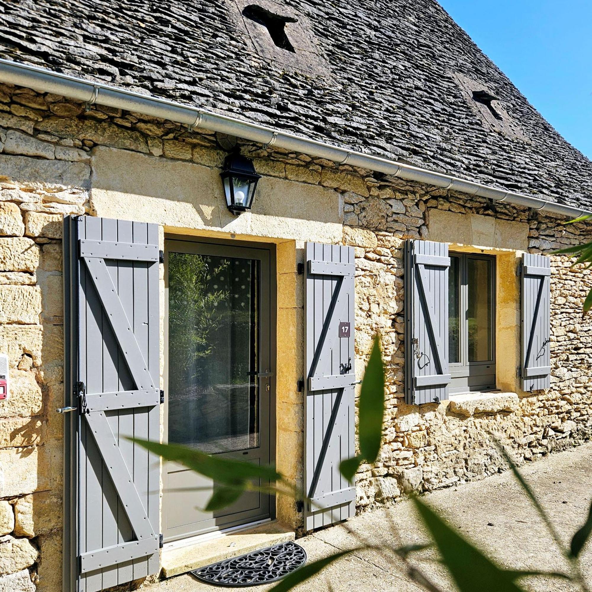Domaine De La Rhonie Hotel Meyrals Exterior photo