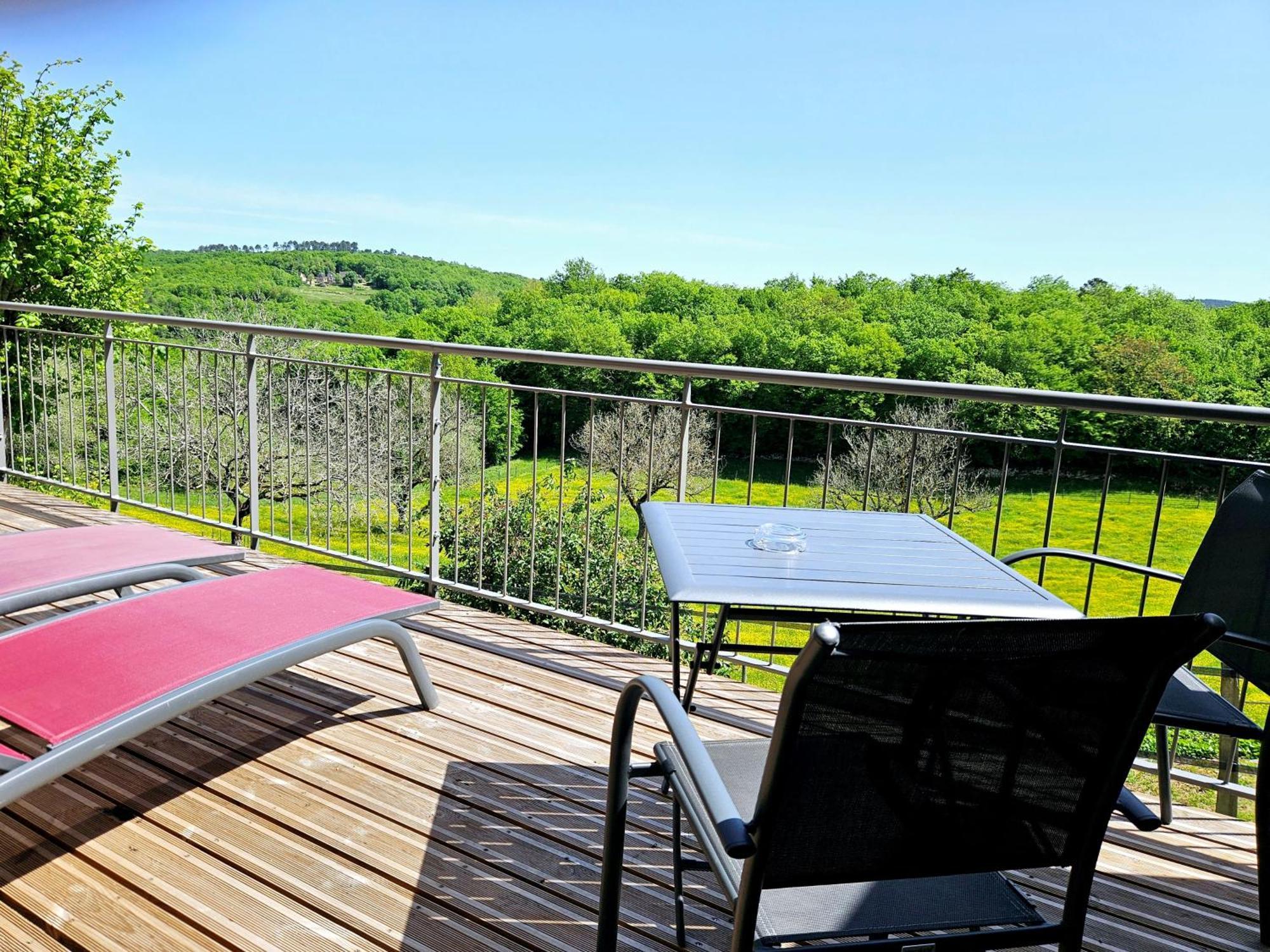 Domaine De La Rhonie Hotel Meyrals Exterior photo
